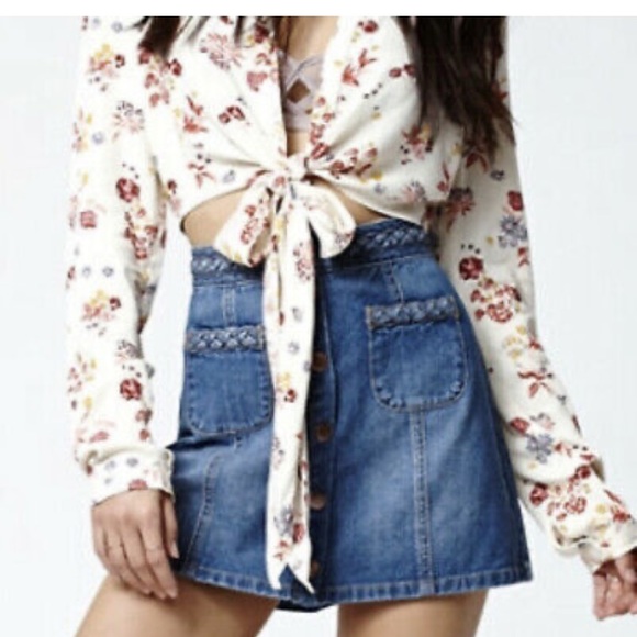 Kendall + Kylie Braided Snap Front Denim Skirt - Picture 1 of 7
